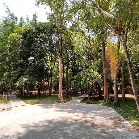 Surya Eco And Wedding Resort Thrissur Eksteriør billede