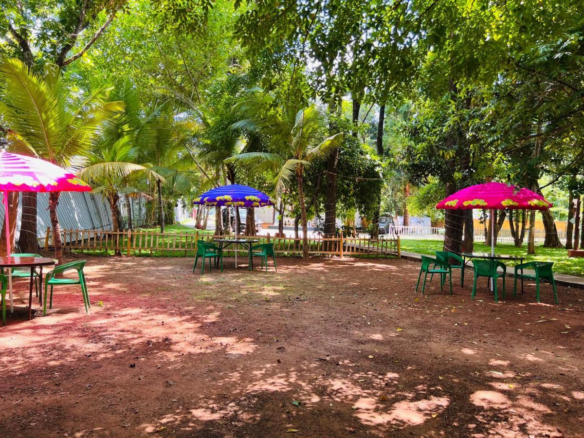 Surya Eco And Wedding Resort Thrissur Eksteriør billede
