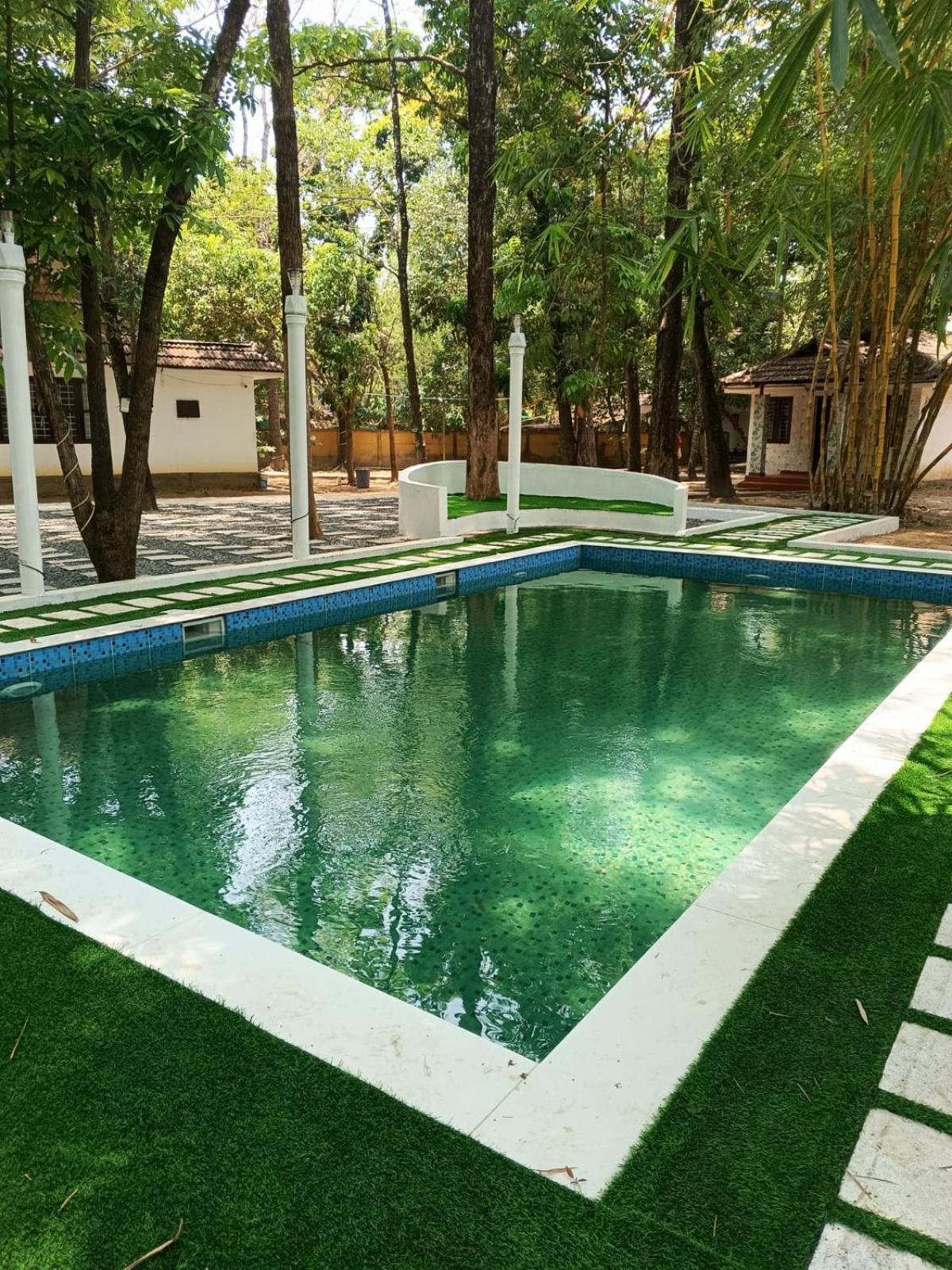 Surya Eco And Wedding Resort Thrissur Eksteriør billede