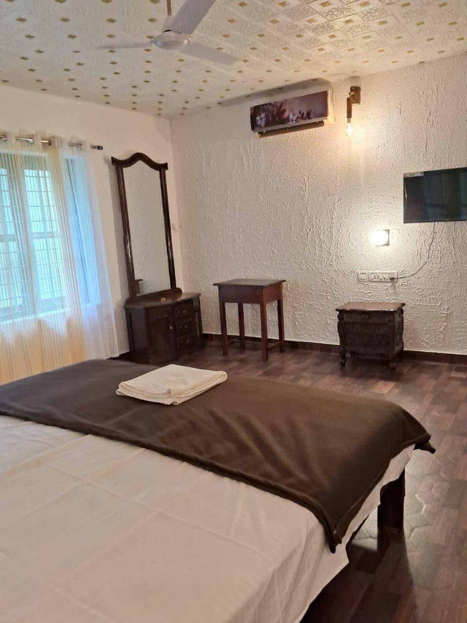 Surya Eco And Wedding Resort Thrissur Eksteriør billede