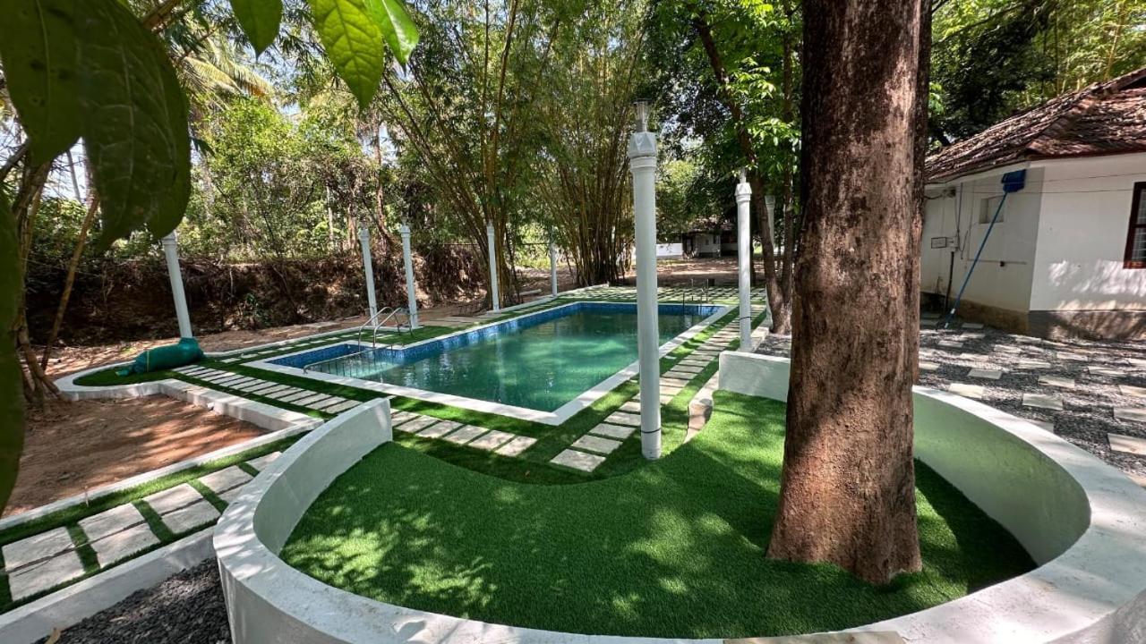 Surya Eco And Wedding Resort Thrissur Eksteriør billede